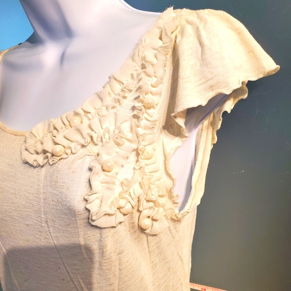 Elegant lightweight top w/ ruffles and pearl like beads. Stretchy. - Picture 1 of 10